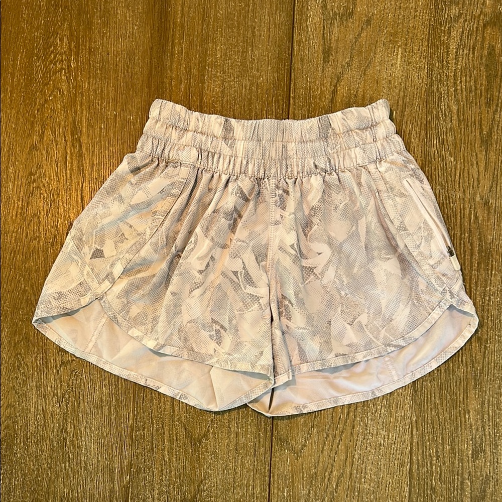 Lululemon White and Grey Pattern Shorts
